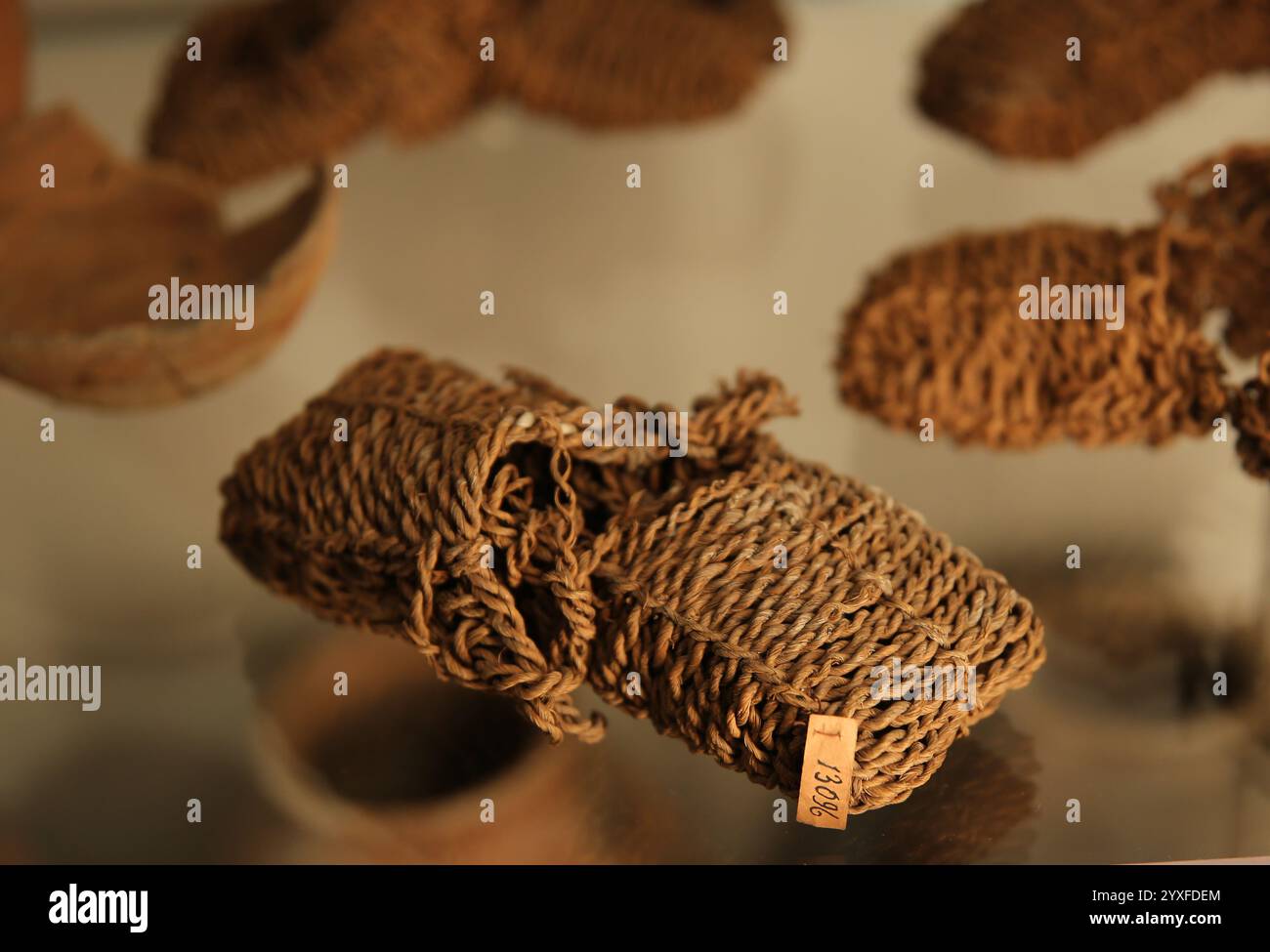 Modelle von Lebensmitteltragetaschen. Pflanzenfasern. Erste mittlere Periode (2118-1980 v. Chr.) - Gebelein. Grab von ITI und Neferu. Ägypten. Stockfoto