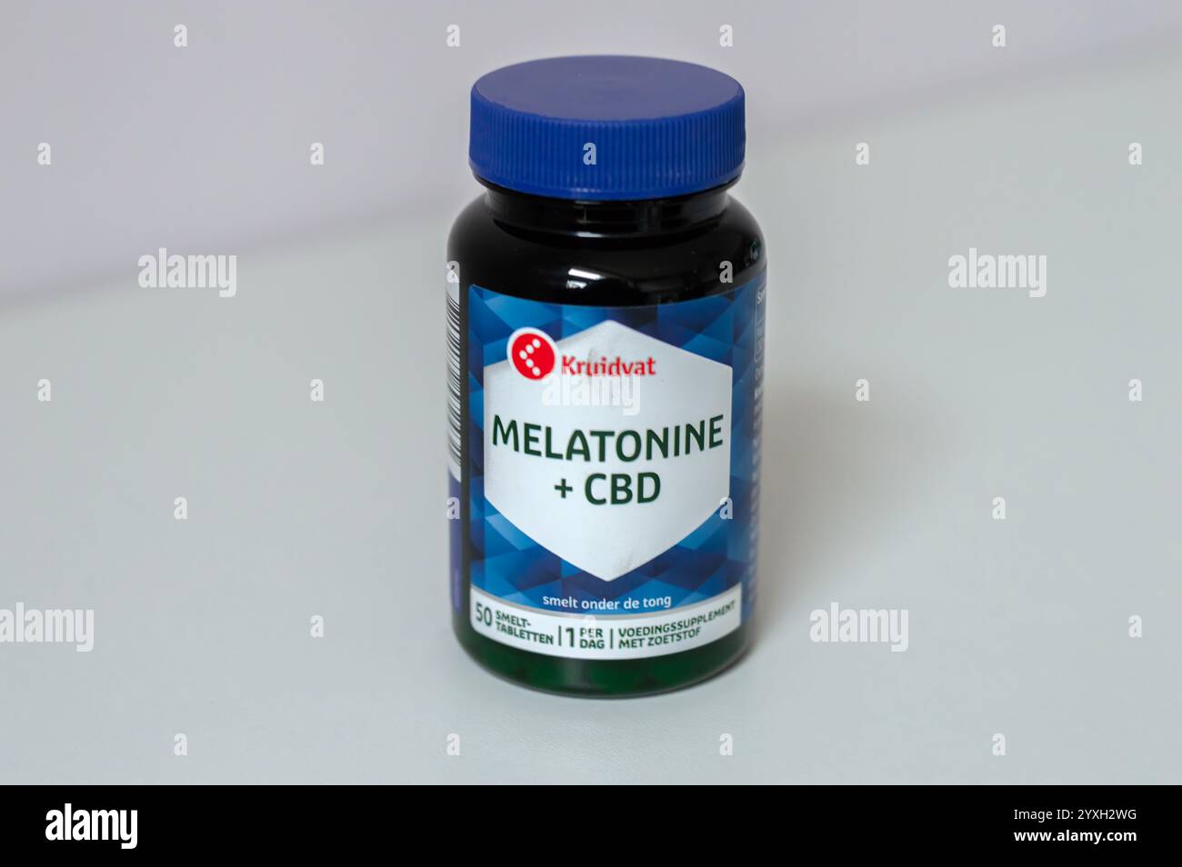 A Jar Melatonin und CBD in Amsterdam, Niederlande 15-12-2024 Stockfoto