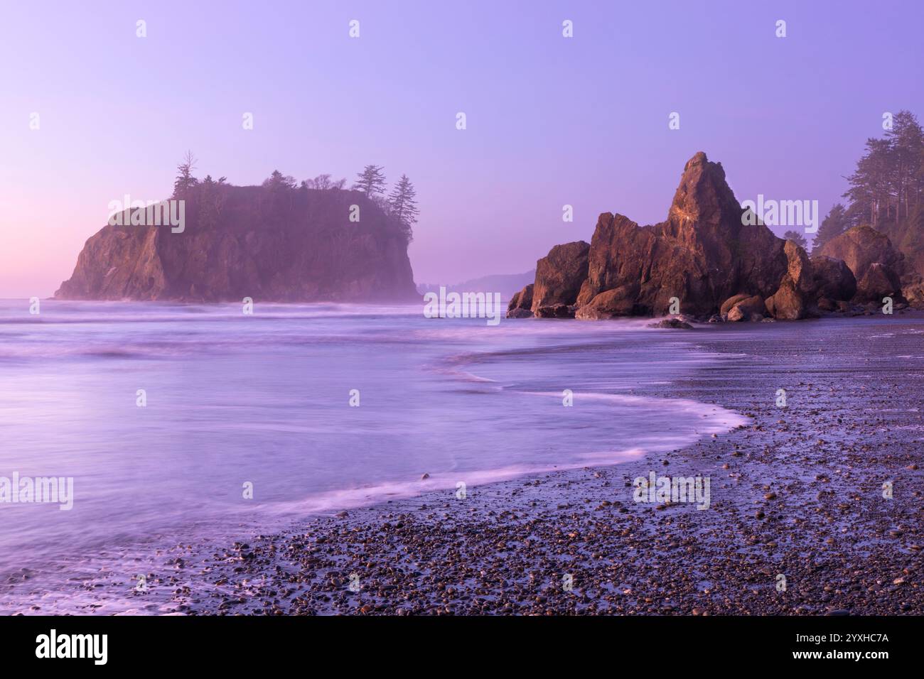 WA26311-00...... WASHINGTON - Sonnenuntergang am Ruby Beach, Olympic National Park. Stockfoto