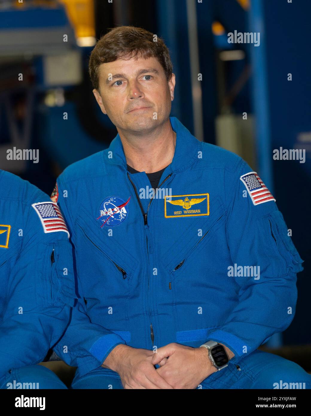 Merritt Island, Florida, USA. Dezember 2024. Artemis 2 Commander Reid Wiseman nimmt am Montag, 16. Dezember 2024, an einer Medienveranstaltung im Vehicle Assembly Building im Kennedy Space Center, Florida Teil. Foto: Joe Marino/UPI Credit: UPI/Alamy Live News Credit: UPI/Alamy Live News Stockfoto