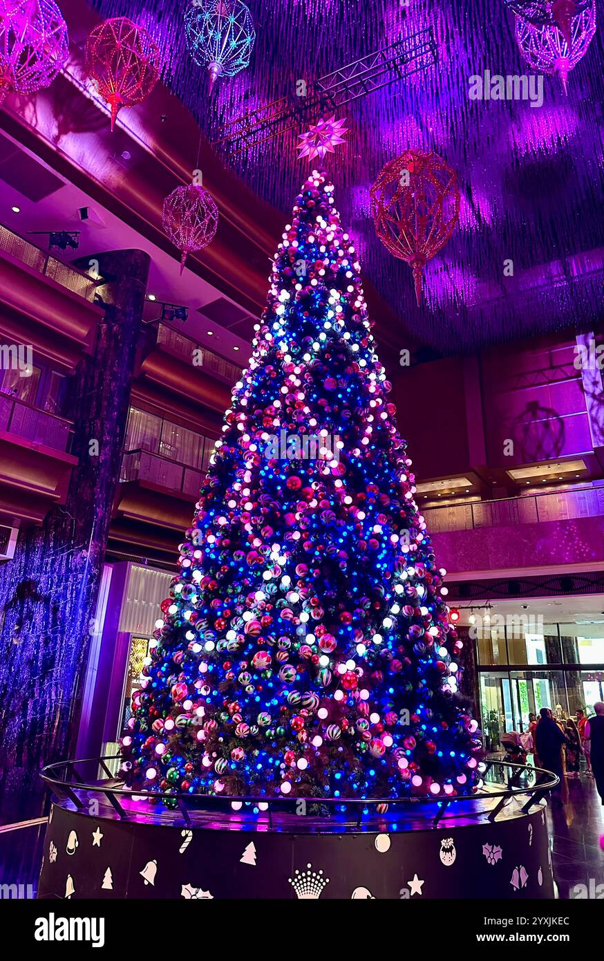 Weihnachtsbaum - Smartphone-aufgenommenes Stockfoto