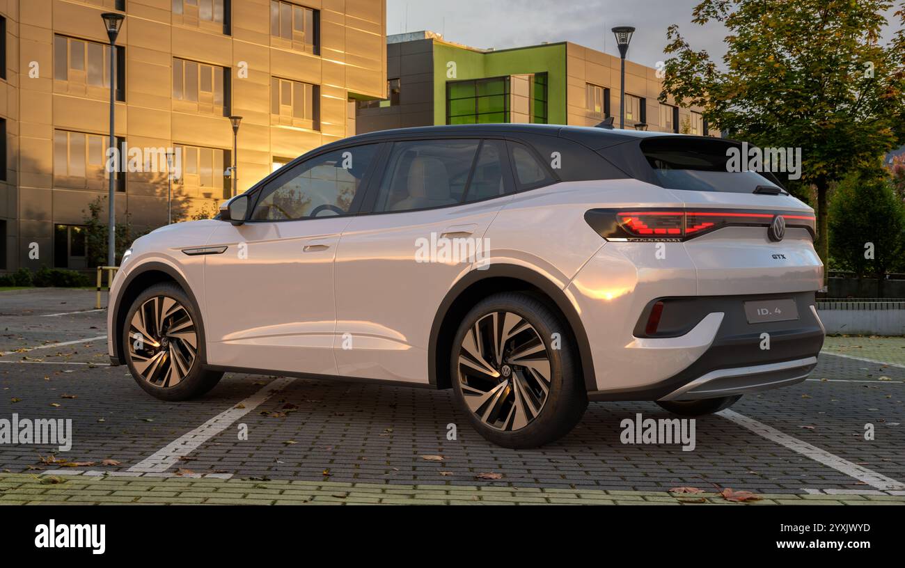 Volkswagen ID.4 GTX – sportlicher elektrischer SUV Stockfoto