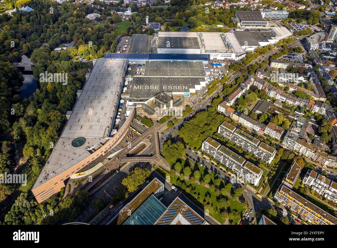 Luftaufnahme, Messe Essen mit Grugahalle, allgemeine Ansicht, Rüttenscheid, Essen, Ruhrgebiet, Nordrhein-Westfalen, Deutschland Stockfoto