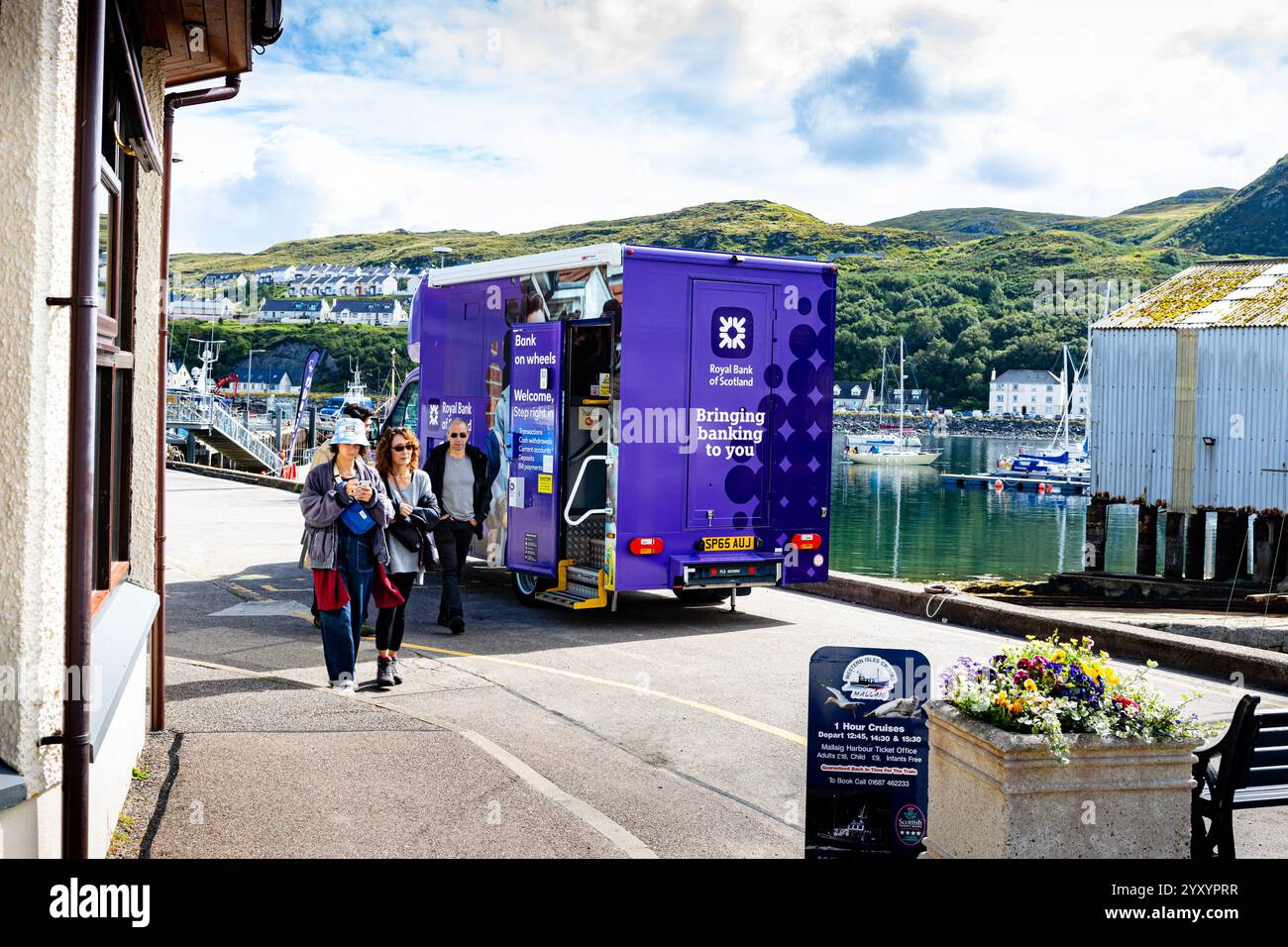Fährhafen von Mallaig, Lochaber, Inverness-shire: 2024-022-07: In der Highland Region Schottlands Stockfoto