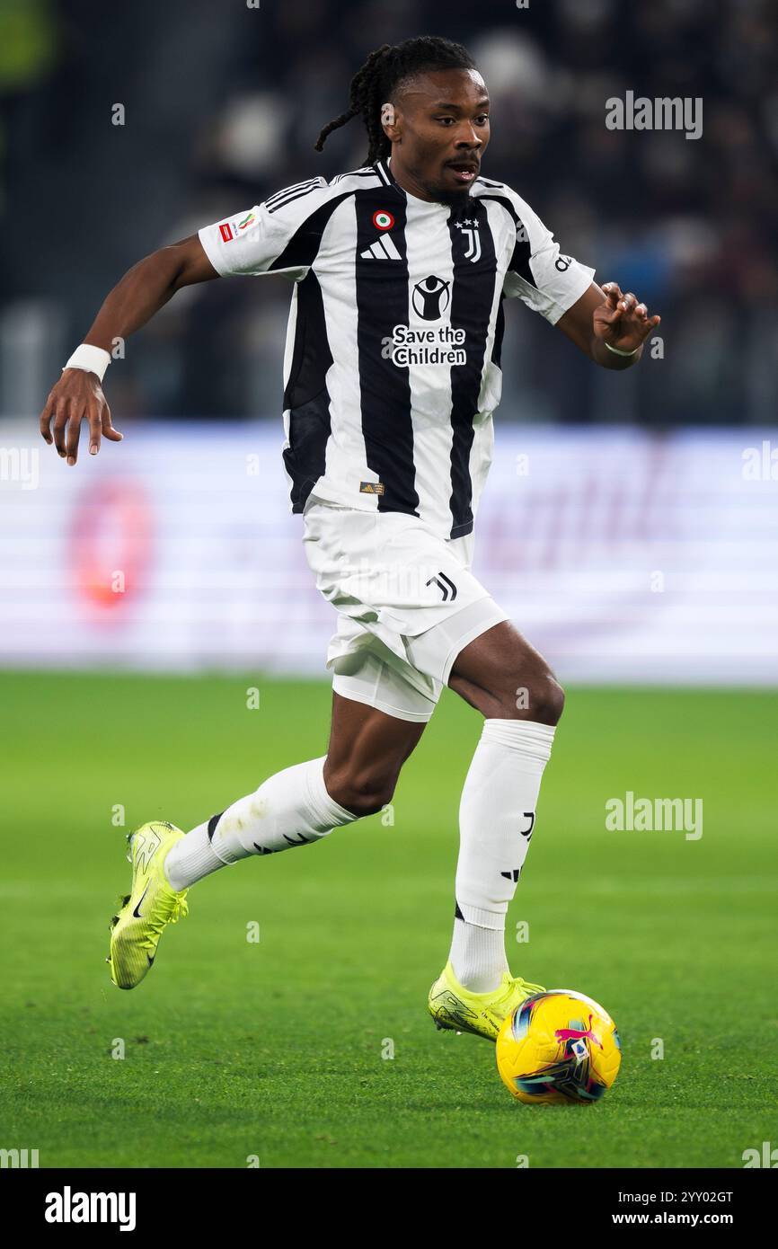 Turin, Italien. 17. Dezember 2024. Khephren Thuram vom Juventus FC in Aktion während des Coppa Italia Fußballspiels zwischen Juventus FC und Cagliari Calcio. Quelle: Nicolò Campo/Alamy Live News Stockfoto