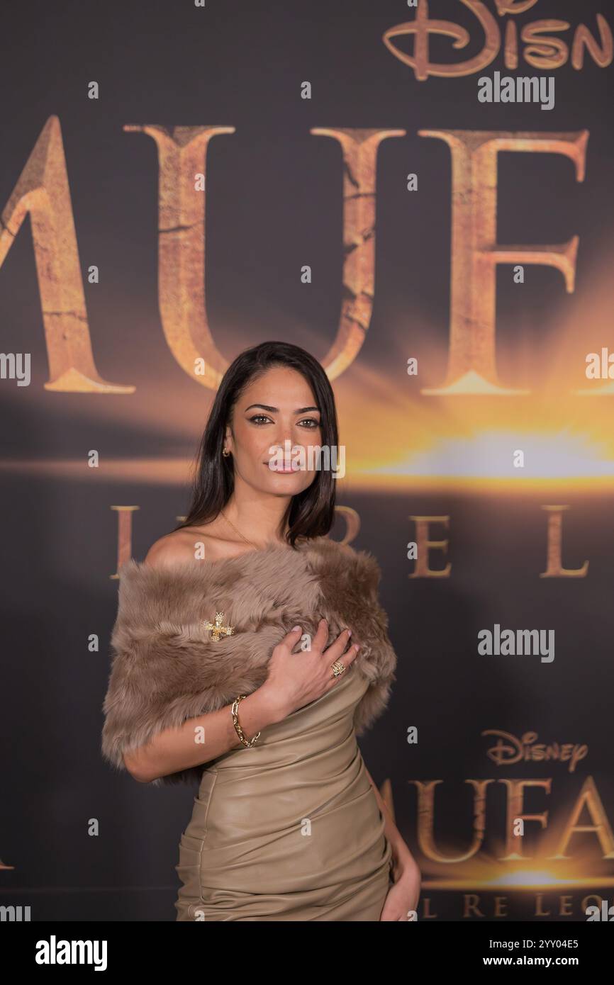 Via Vigevano, 18, Mailand, Italien, 17. Dezember, 2024, Elodie während des Photocall 'MUFASA: IL RE LEONE' - News Stockfoto