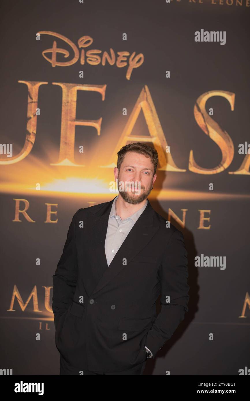 News - Photocall MUFASA: IL RE LEONE Maurizio Merluzzo während des Photocall MUFASA: IL RE LEONE , News in Milano, Italien, 17. Dezember 2024 Milano Via Vigevano, 18 Italien Copyright: XLucaxMichelix/xLiveMediax LPN 1654430 Stockfoto