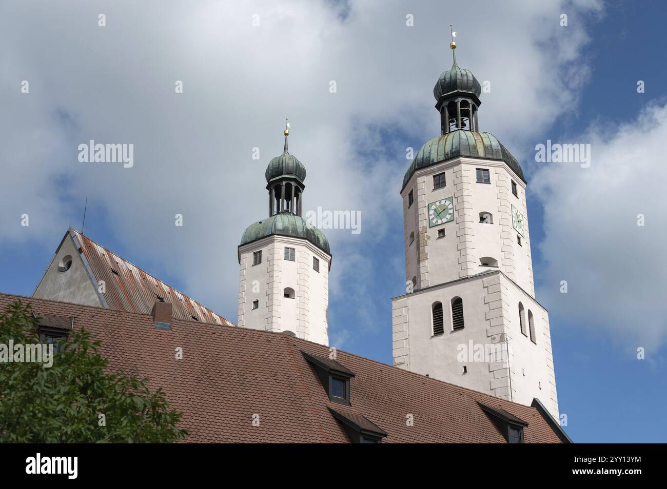 Türme der Kat. Pfarrkirche St Emmeram, Wemding, Schwaben, Bayern, Deutschland, Europa Stockfoto