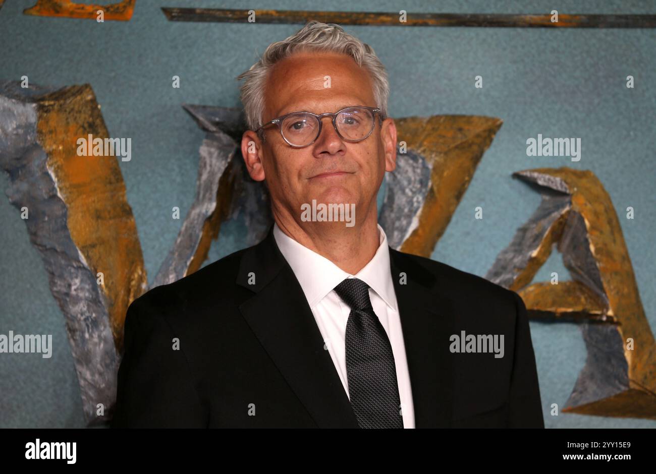 Sam Register nimmt an der Uraufführung von The Lord of the Rings: The war of the Rohirrim am Odeon Luxe Leicester Square in London Teil. Stockfoto