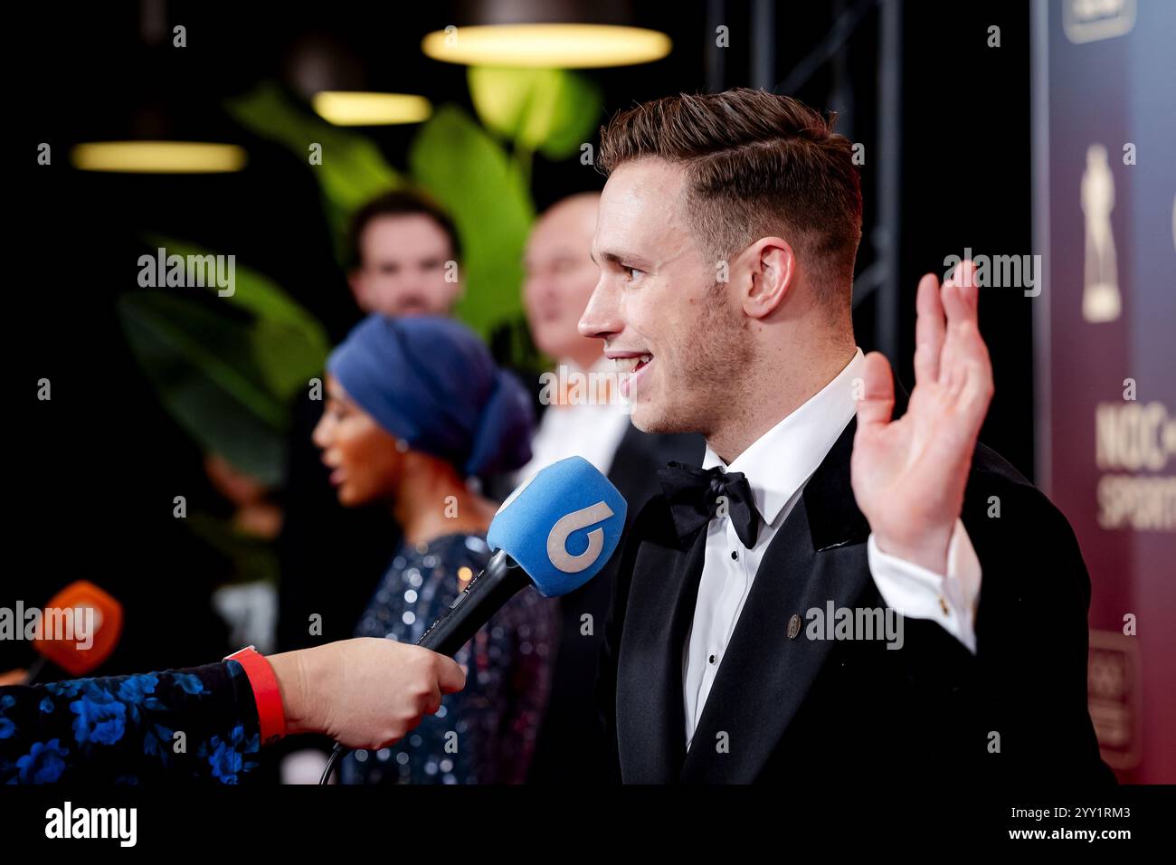 ARNHEM – Harrie Lavreysen auf dem roten Teppich vor der Verleihung der Sportpreise während der NOC*NSF Sports Gala. ANP ROBIN VAN LONKHUIJSEN Stockfoto