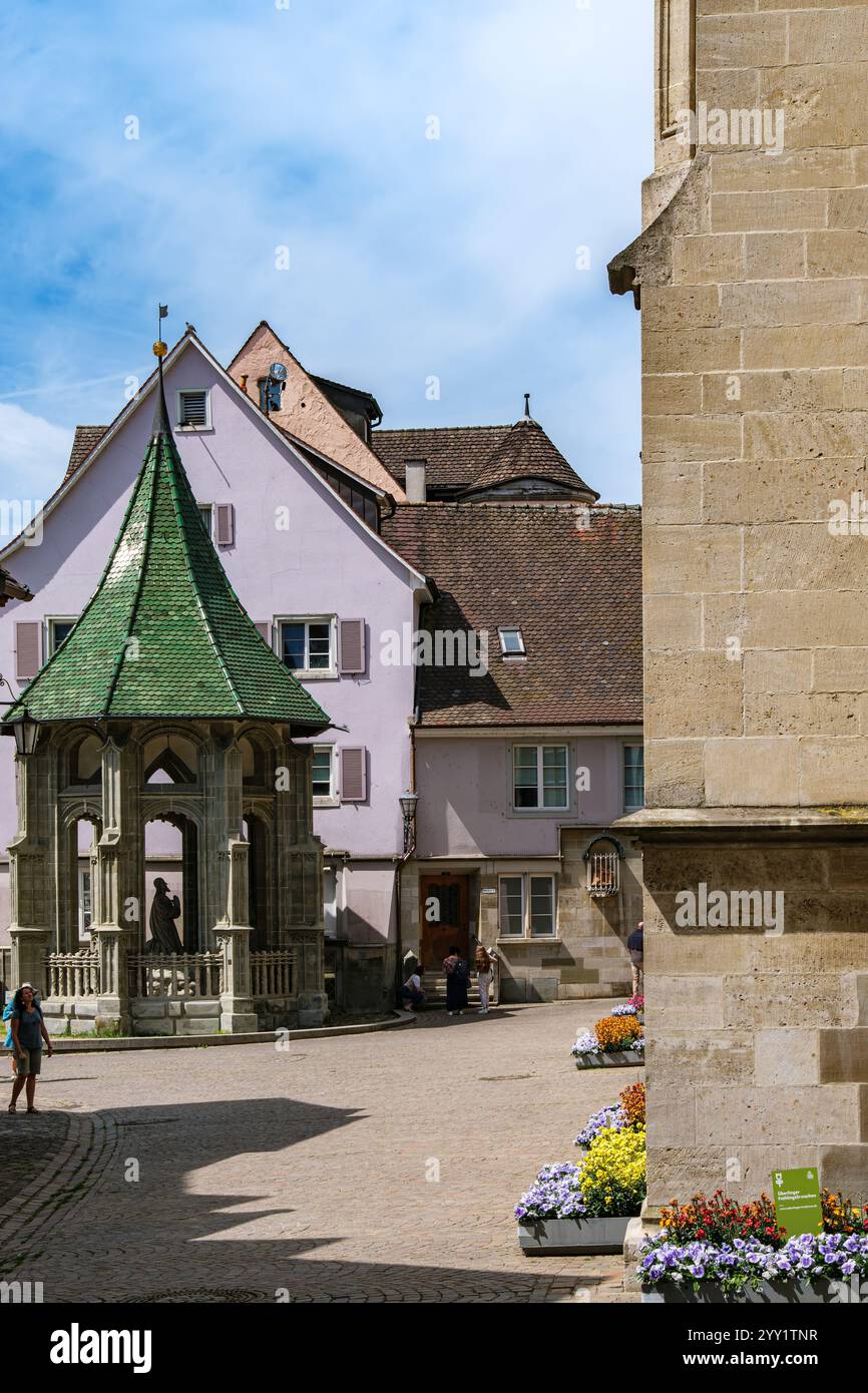 Die sogenannte Ölbergkapelle auf der Südseite des Nikolaiminsters in der Altstadt von Überlingen, Baden-Württemberg. Stockfoto