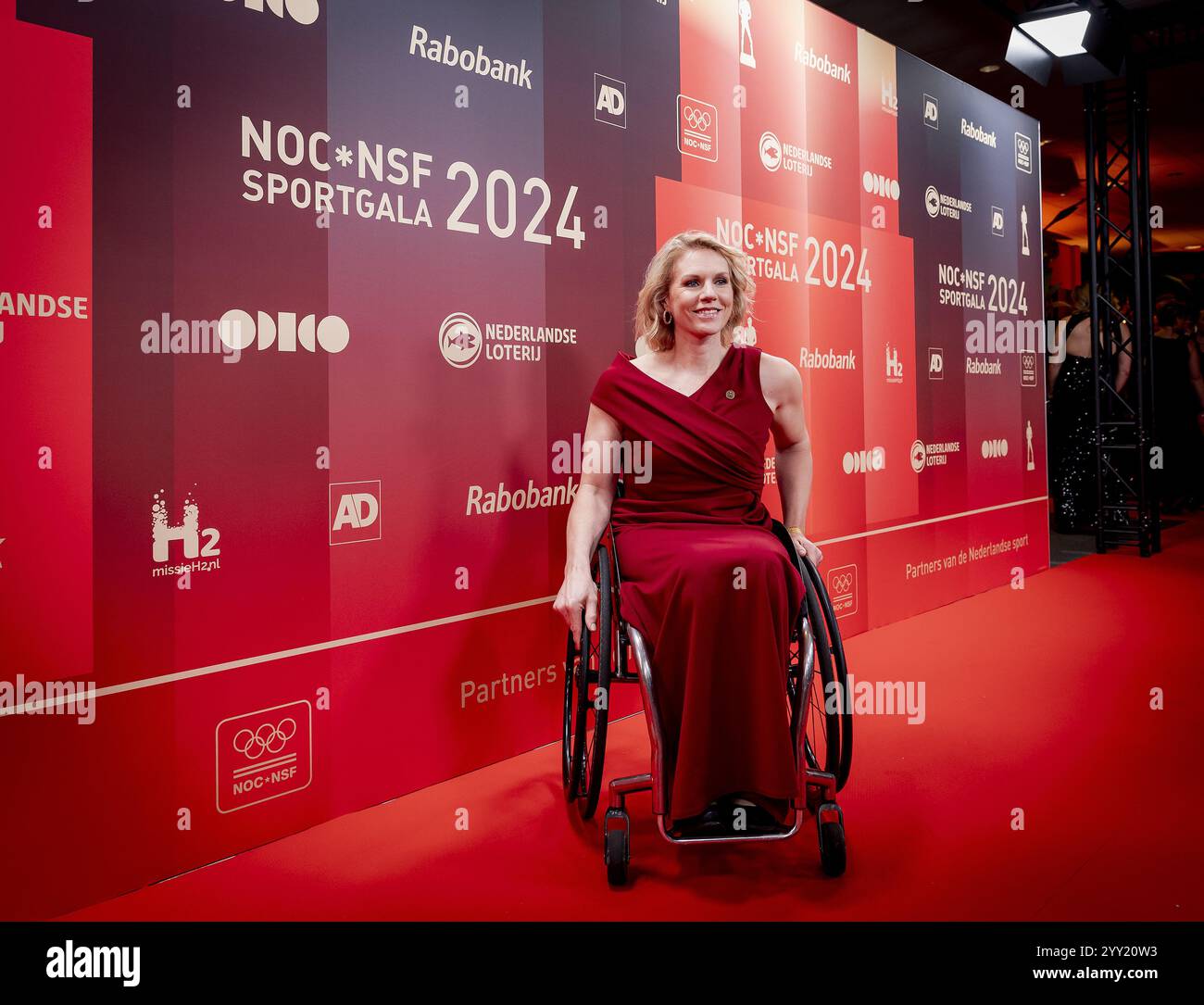 ARNHEM - Esther Vergeer auf dem roten Teppich vor der Verleihung der Sportpreise während der NOC*NSF Sports Gala. ANP REMKO DE WAAL Stockfoto