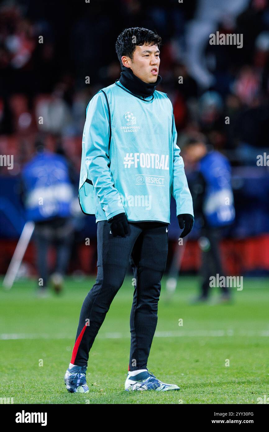 Girona, Spanien. Dezember 2024. Wataru Endo spielte beim Spiel der UEFA Champions League zwischen Girona FC und Liverpool FC im Montilivi Stadiu Stockfoto