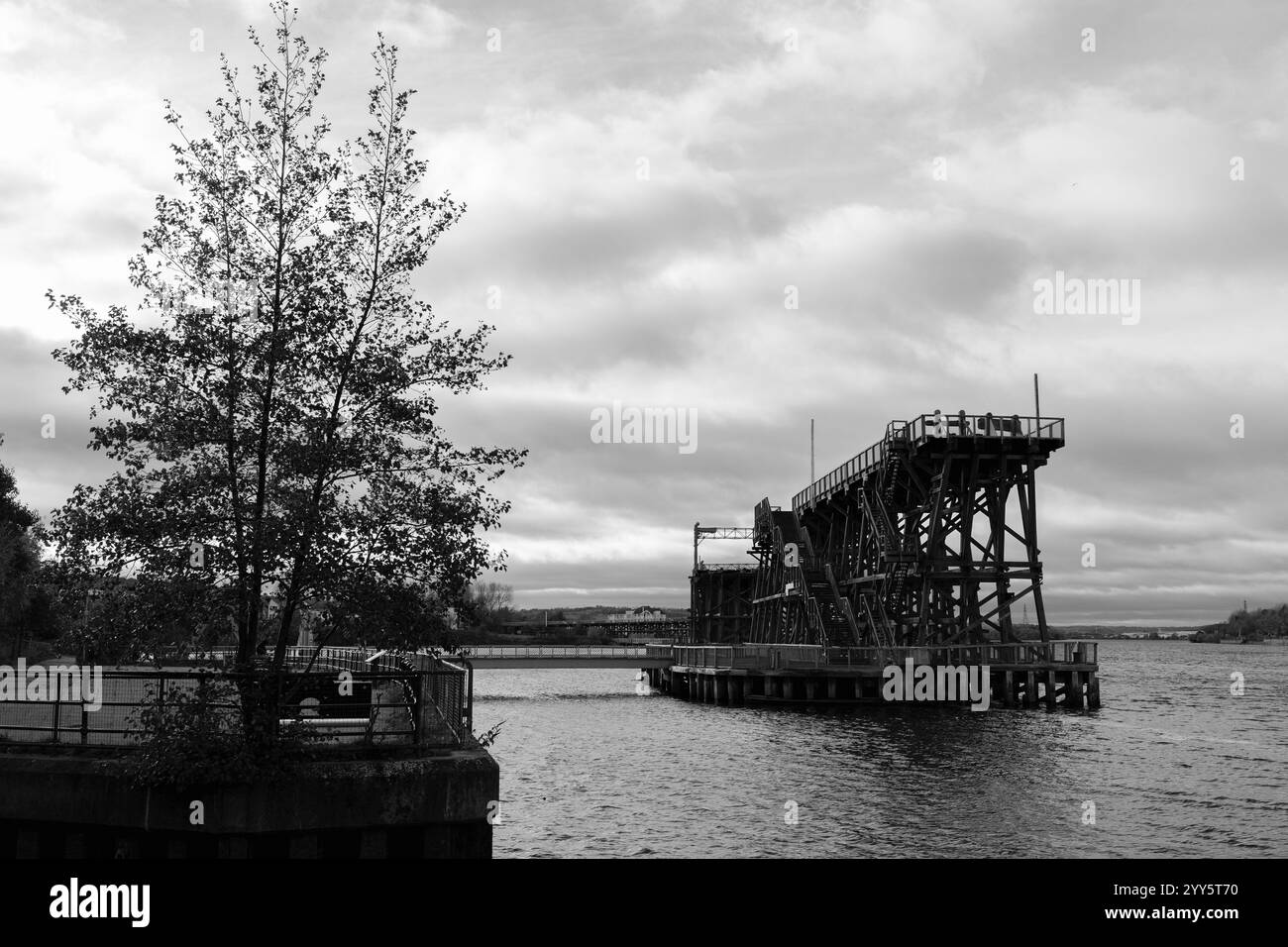 Gateshead UK: 29. Oktober 2024: Dunston Staiths am Fluss Tyne an einem sonnigen Herbsttag Stockfoto
