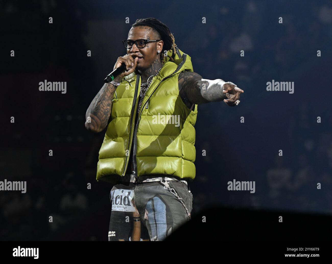 Sunrise FL, USA. Dezember 2024. Moneybagg Yo tritt während der letzten Lap Tour am 18. Dezember 2024 in der Amerant Bank Arena in Sunrise, Florida auf. Quelle: Mpi04/Media Punch/Alamy Live News Stockfoto