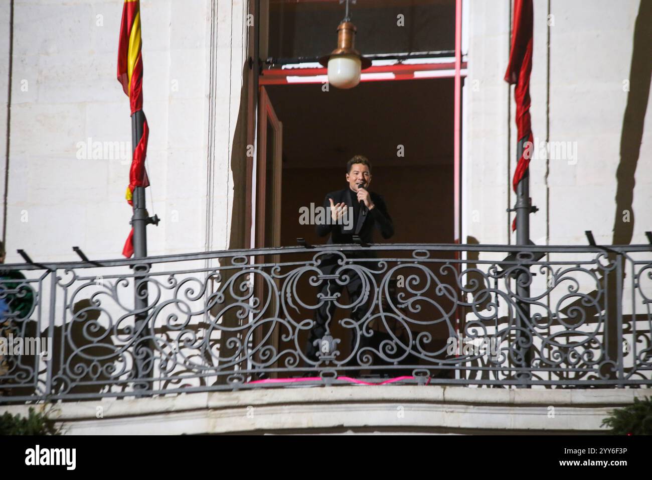 Madrid, Spanien, 19. Dezember 2024: Sänger David Bisbal spricht während der Weihnachtsfeier im Sol mit David Bisbal am 19. Dezember 2024 im Real Casa de Correos in Madrid, Spanien. Quelle: Alberto Brevers / Alamy Live News. Stockfoto