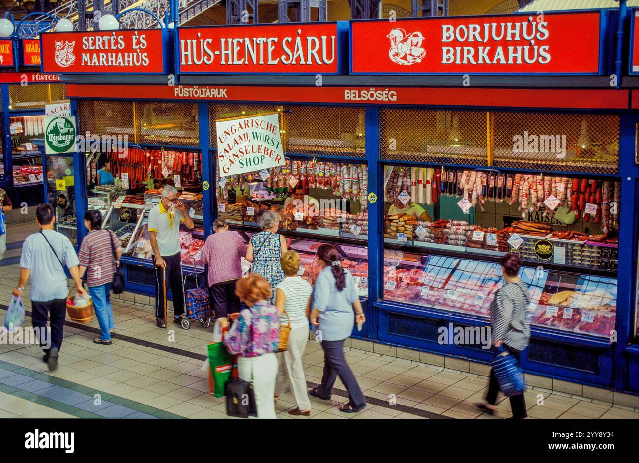 Ungarn, große Markthalle oder zentrale Markthalle ist der größte und älteste Indoor-Markt in Budapest. Stockfoto