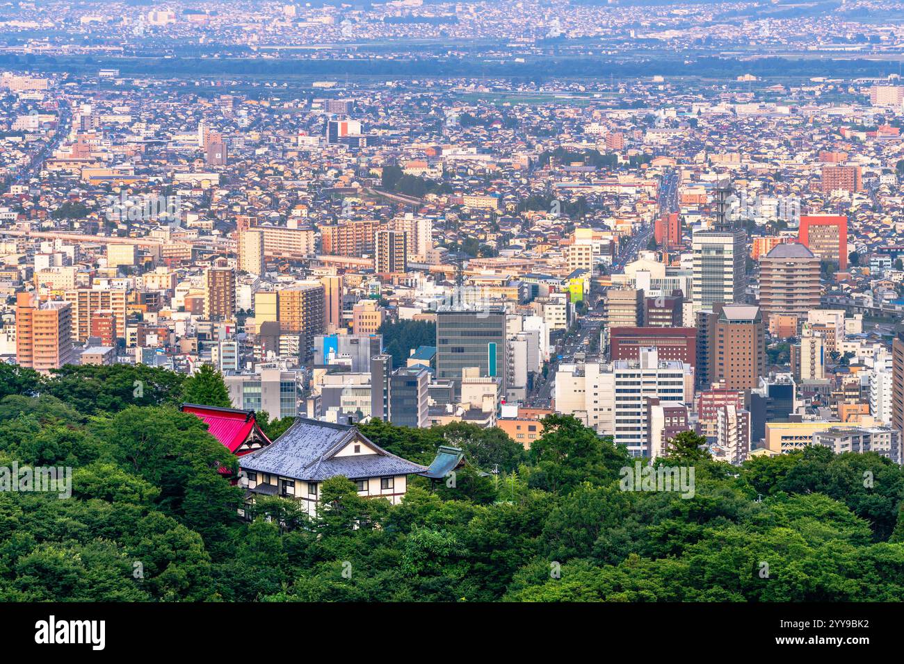 Nagano City, Japan vom Asahi Berg. Stockfoto