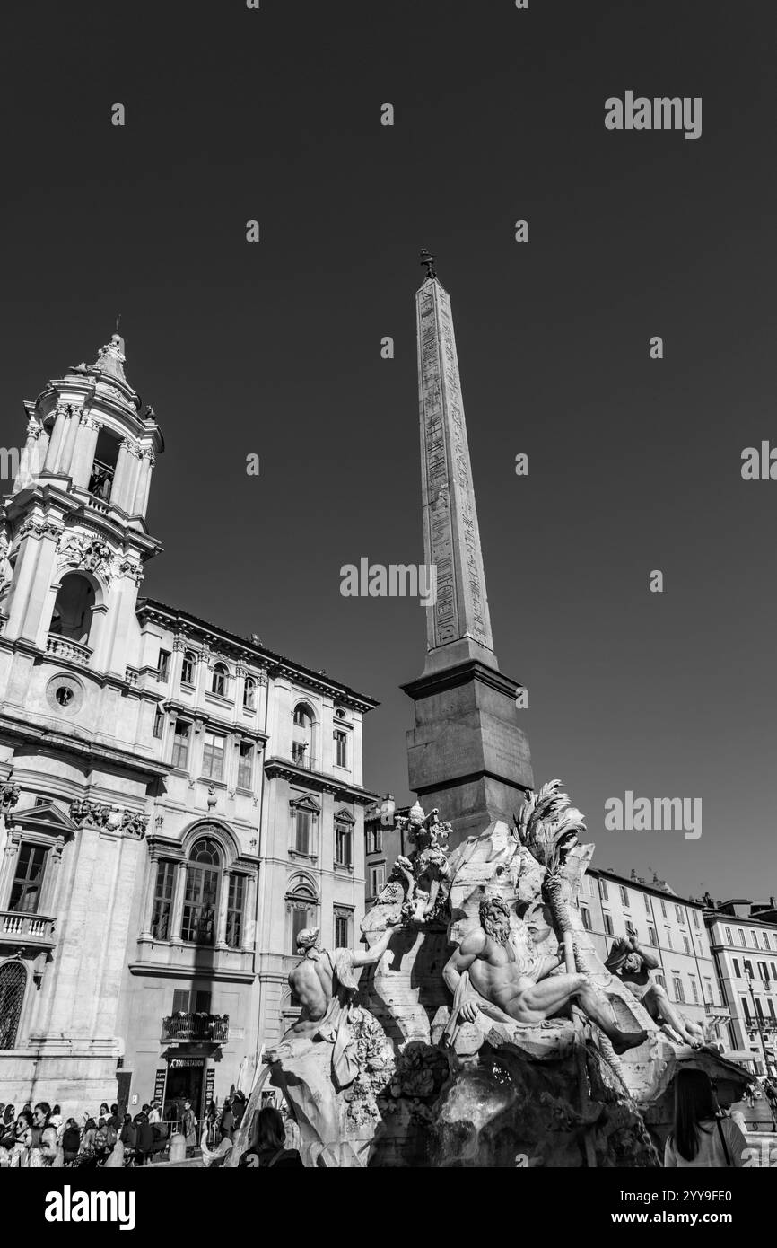 Rom, Italien - 5. April 2019: Die Piazza Navona ist ein öffentlicher Platz in Rom, der auf dem Domitian-Stadion in Form eines offenen Raumes des Stadions errichtet wurde Stockfoto