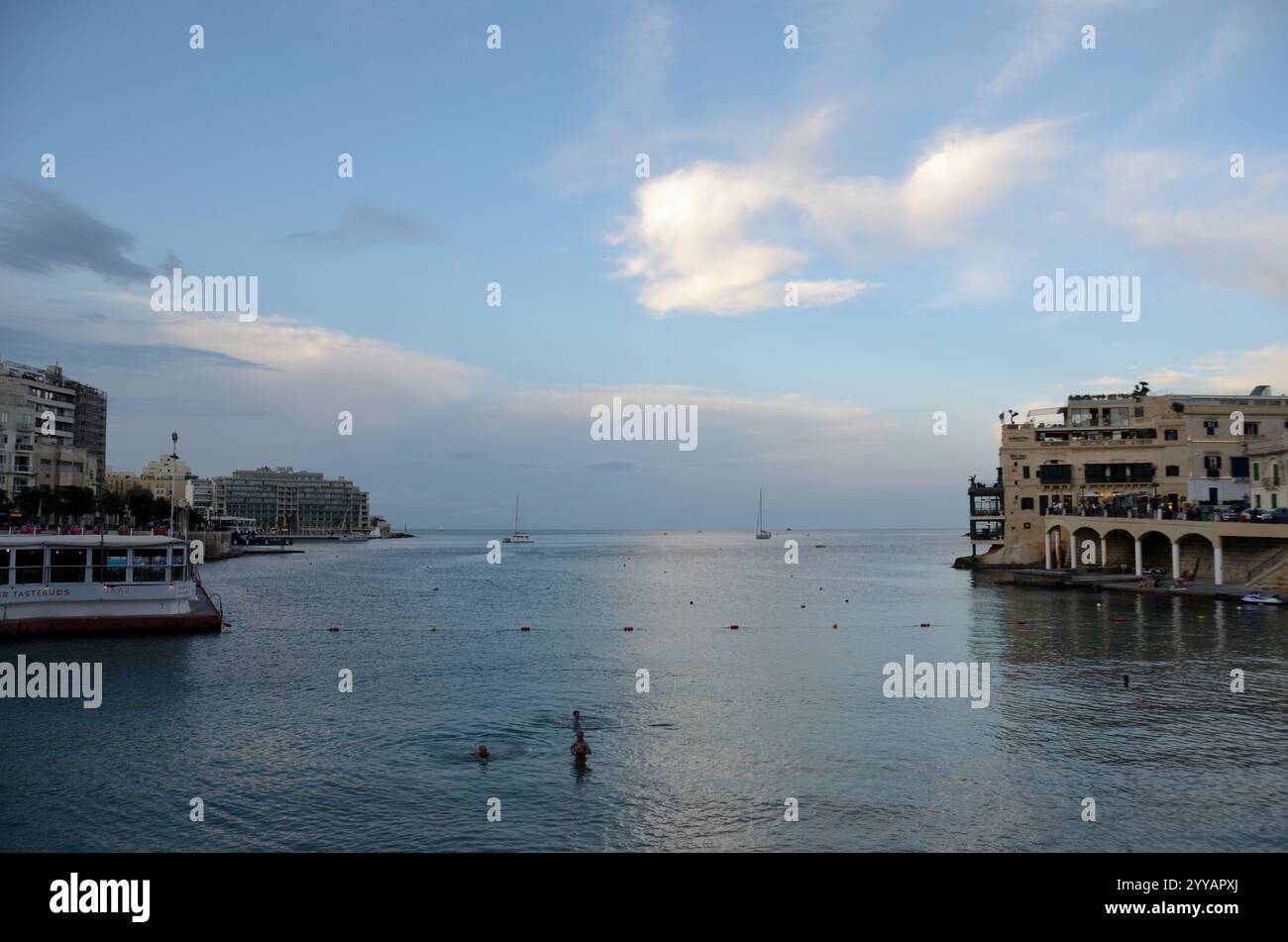 Balluta Bay, Main Street, Saint Julian, Malta, Europa Stockfoto
