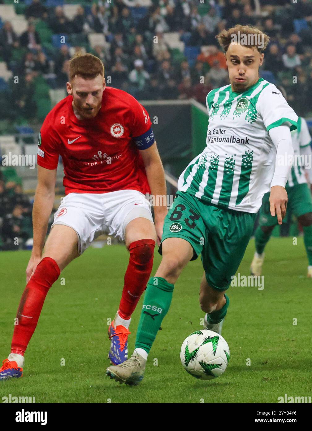 Windsor Park, Belfast, Nordirland, Großbritannien. November 2024. UEFA Europa Conference League (Ligasaison – Spieltag 3) – Larne gegen St. Gallen. Fußballer St. Gallen Fußballspieler Corsin Konietzke (63) Stockfoto