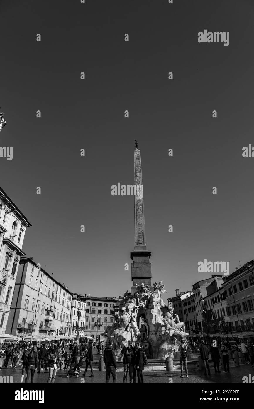 Rom, Italien - 5. April 2019: Die Piazza Navona ist ein öffentlicher Platz in Rom, der auf dem Domitian-Stadion in Form eines offenen Raumes des Stadions errichtet wurde Stockfoto