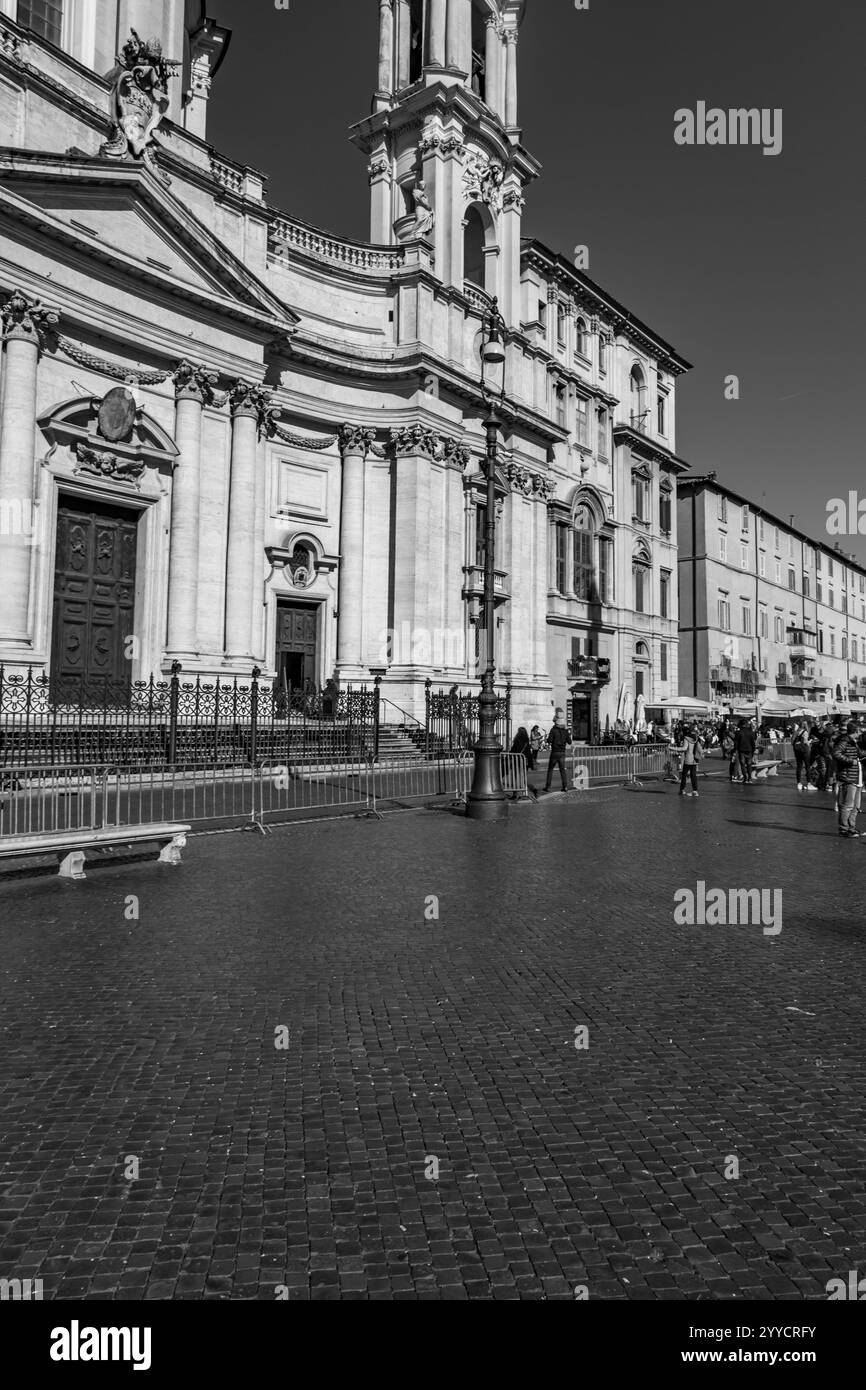 Rom, Italien - 5. April 2019: Die Piazza Navona ist ein öffentlicher Platz in Rom, der auf dem Domitian-Stadion in Form eines offenen Raumes des Stadions errichtet wurde Stockfoto