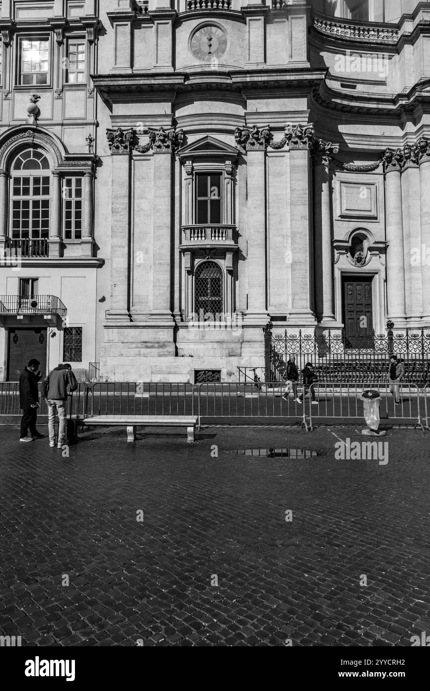 Rom, Italien - 5. April 2019: Die Piazza Navona ist ein öffentlicher Platz in Rom, der auf dem Domitian-Stadion in Form eines offenen Raumes des Stadions errichtet wurde Stockfoto
