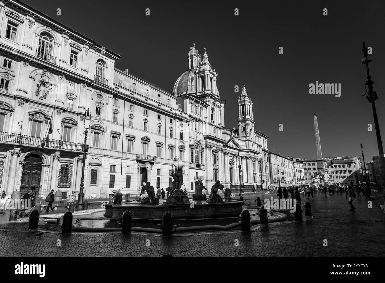 Rom, Italien - 5. April 2019: Die Piazza Navona ist ein öffentlicher Platz in Rom, der auf dem Domitian-Stadion in Form eines offenen Raumes des Stadions errichtet wurde Stockfoto