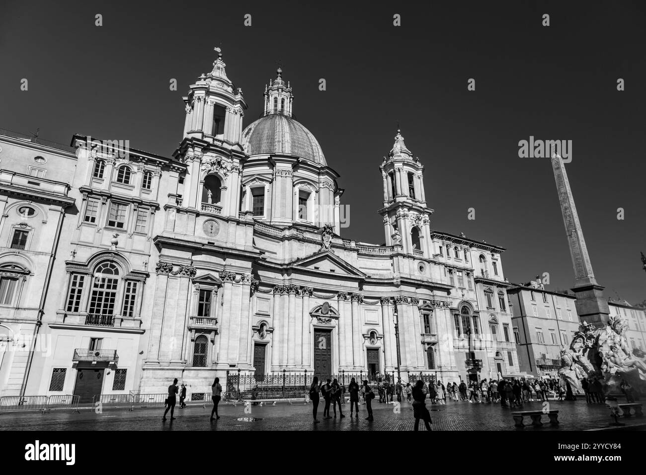 Rom, Italien - 5. April 2019: Die Piazza Navona ist ein öffentlicher Platz in Rom, der auf dem Domitian-Stadion in Form eines offenen Raumes des Stadions errichtet wurde Stockfoto