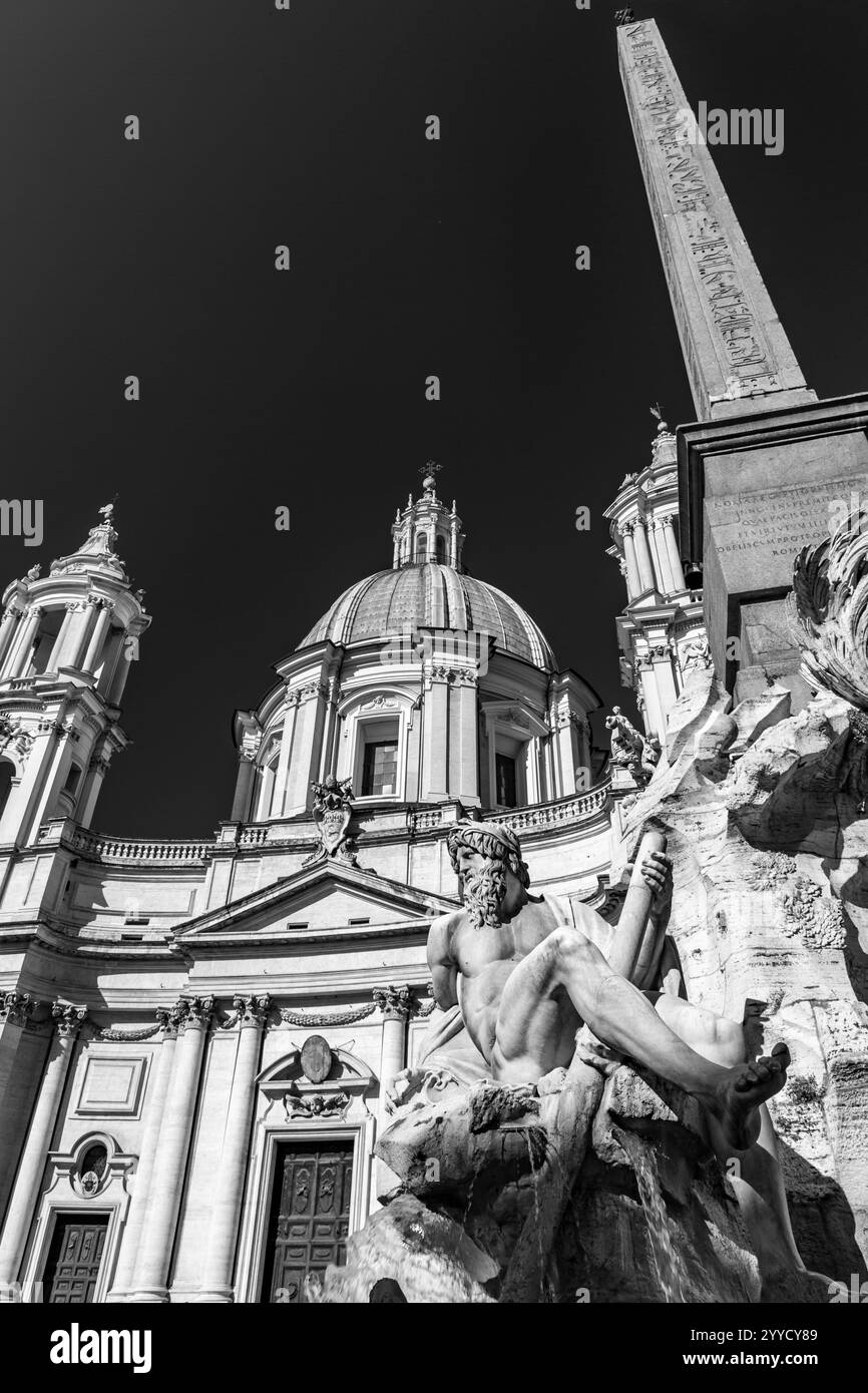Rom, Italien - 5. April 2019: Die Piazza Navona ist ein öffentlicher Platz in Rom, der auf dem Domitian-Stadion in Form eines offenen Raumes des Stadions errichtet wurde Stockfoto