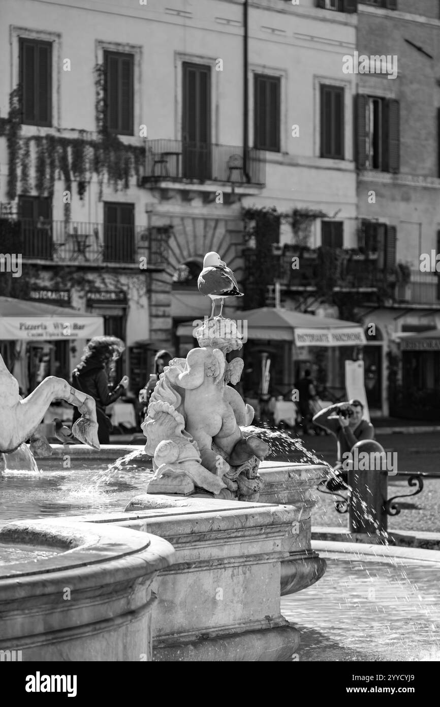 Rom, Italien - 5. April 2019: Die Piazza Navona ist ein öffentlicher Platz in Rom, der auf dem Domitian-Stadion in Form eines offenen Raumes des Stadions errichtet wurde Stockfoto