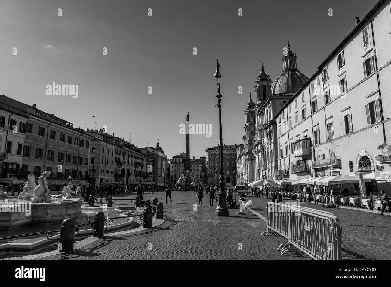 Rom, Italien - 5. April 2019: Die Piazza Navona ist ein öffentlicher Platz in Rom, der auf dem Domitian-Stadion in Form eines offenen Raumes des Stadions errichtet wurde Stockfoto