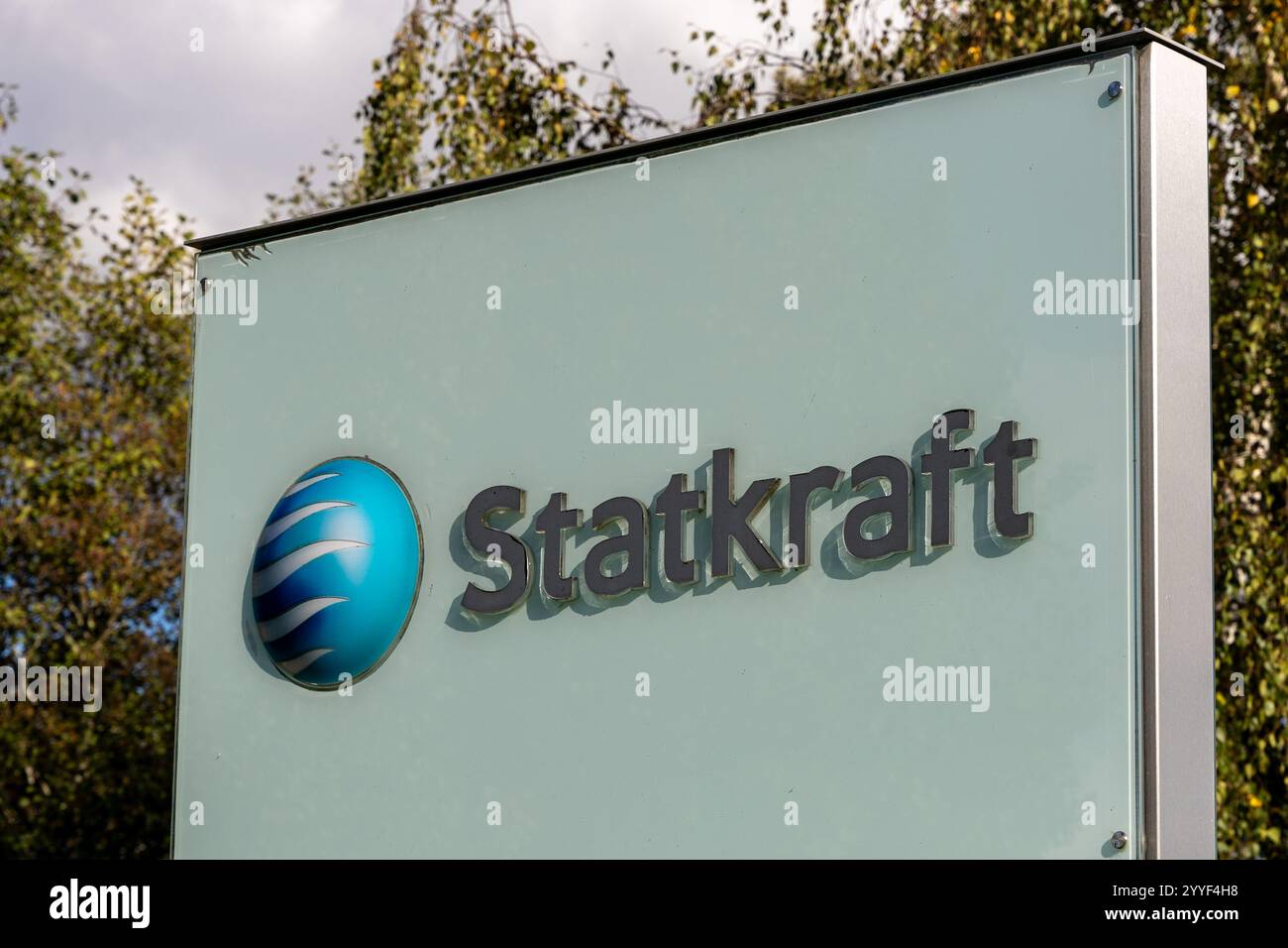 Laholm, Schweden - 6. Oktober 2024: Statkraft-Zeichen und -Logo. Keine sichtbaren Personen Stockfoto