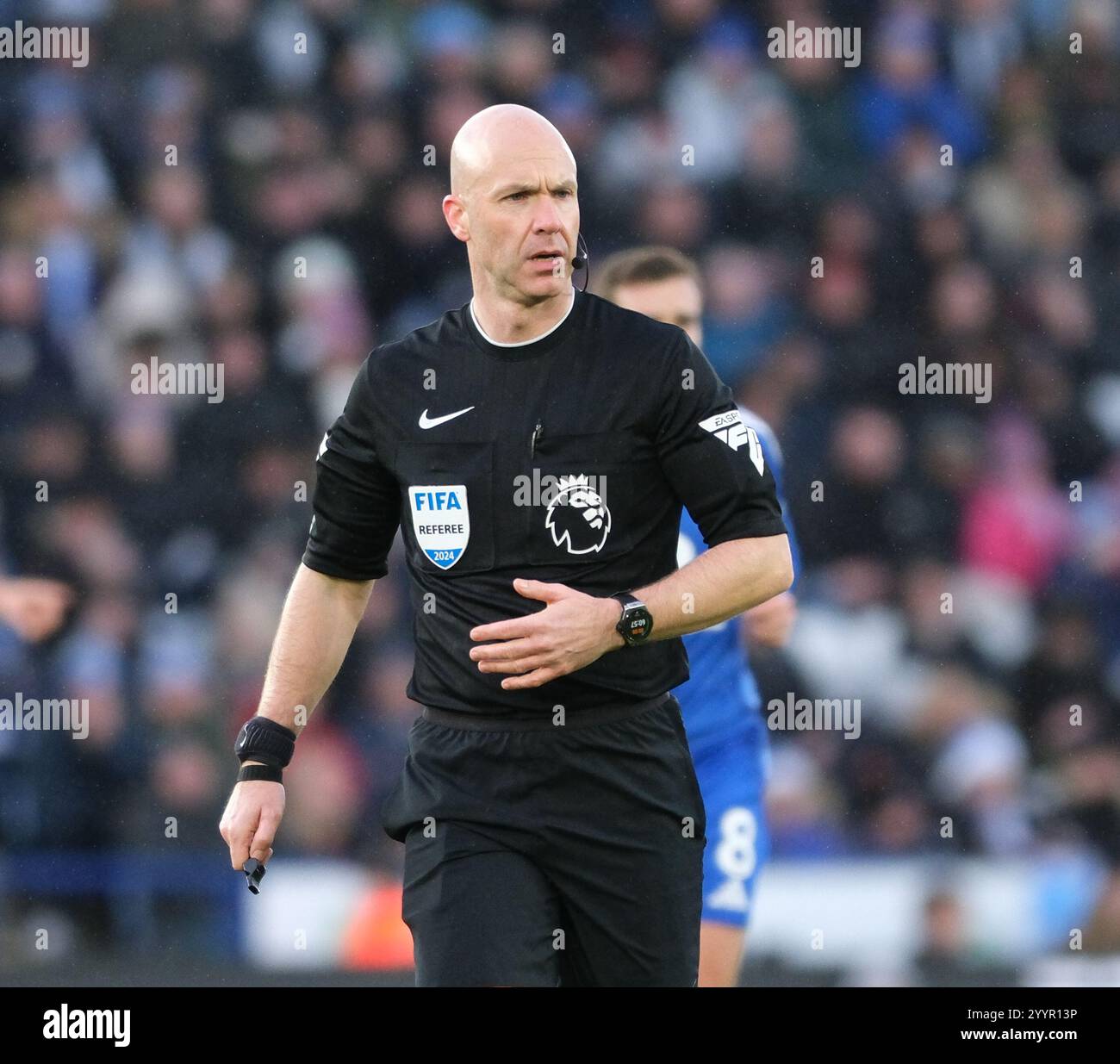 King Power Stadium, Leicester, Großbritannien. Dezember 2024. Premier League Football, Leicester City gegen Wolverhampton Wanderers; Schiedsrichter Antony Taylor Credit: Action Plus Sports/Alamy Live News Stockfoto