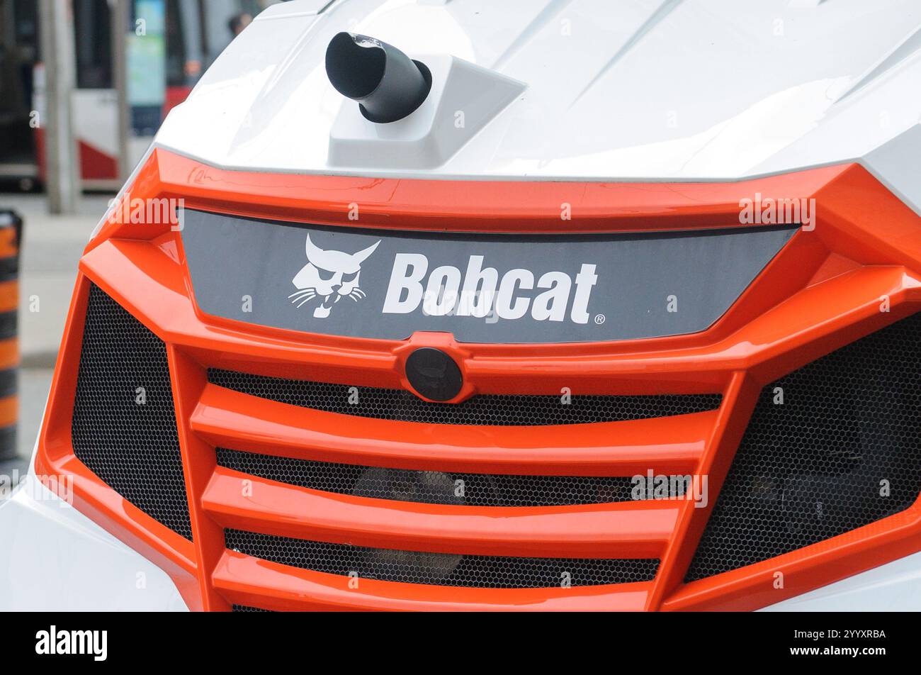 Toronto, ON, Kanada – 22. April 2024: Nahaufnahme eines Bobcat-Firmenlogos Stockfoto