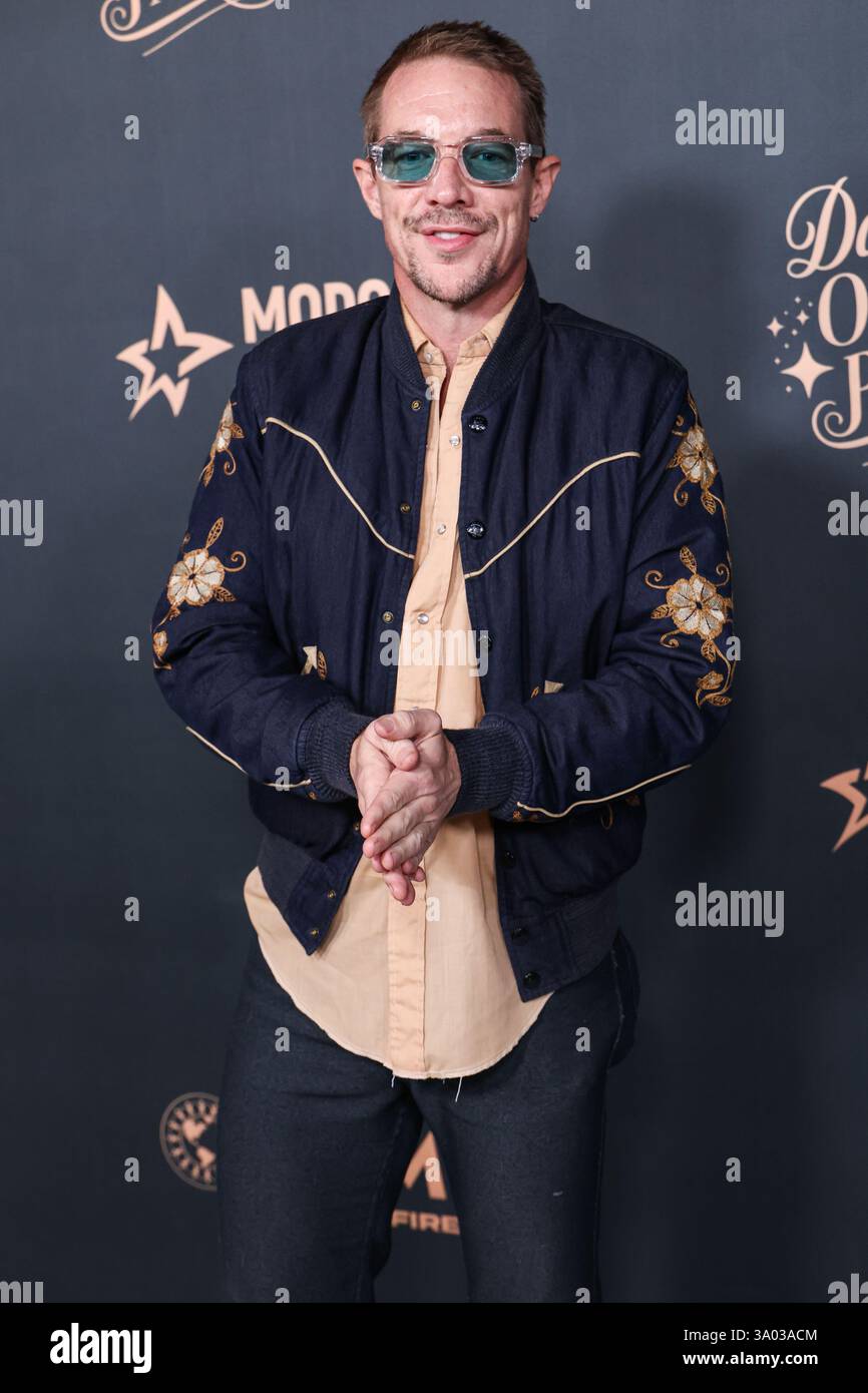 Beverly Hills, Usa. März 2025. BEVERLY HILLS, LOS ANGELES, KALIFORNIEN, USA - 01. MÄRZ: Der US-amerikanische DJ und Musikproduzent Diplo (Thomas Wesley Pentz) kommt am 1. MÄRZ 2025 in der Sheats-Goldstein Residence in Beverly Hills, Los Angeles, Kalifornien, USA bei der Oscar Eve Party 2025 von Darren Dzienciol an. (Foto: Xavier Collin/Image Press Agency) Credit: Image Press Agency/Alamy Live News Stockfoto