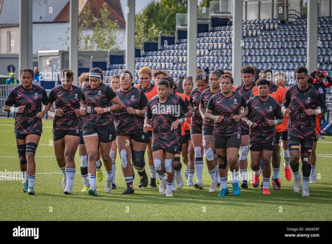 Die Fidschi-Spieler bereiten sich auf ihr Spiel gegen Schottland vor Stockfoto