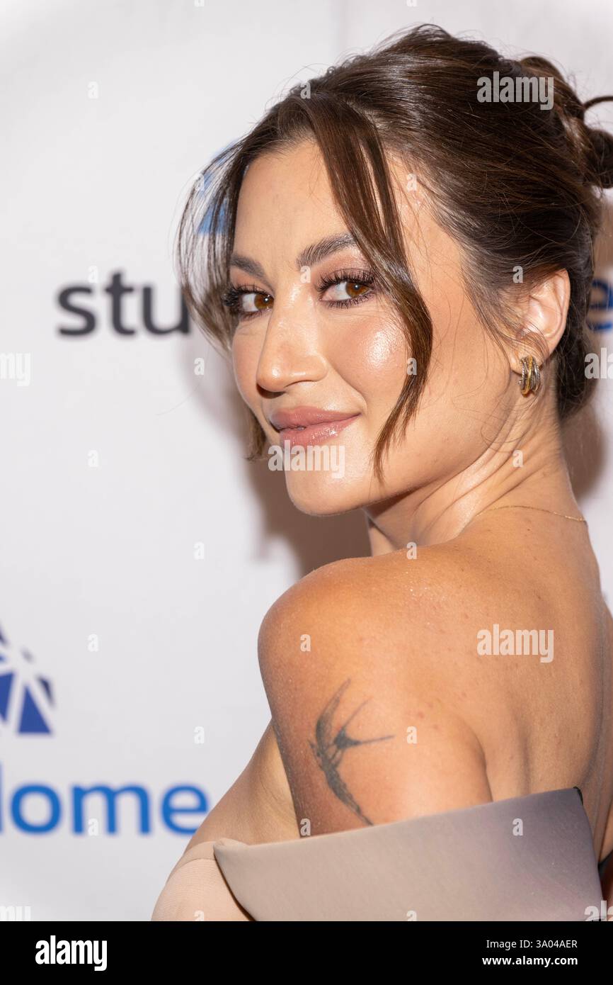 Los Angeles, USA. März 2025. Schauspielerin Annie Semenova besucht Los Angeles Premiere von Karaganda: Red Mafia am American Film Institute, Los Angeles, CA, 1. März 2025 Credit: Eugene Powers/Alamy Live News Stockfoto