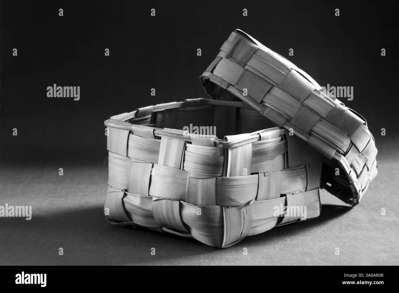 Kunsthandwerk aus Orissa Palm Leaf Box Dabba Indien Asien Nove 2011 Stockfoto