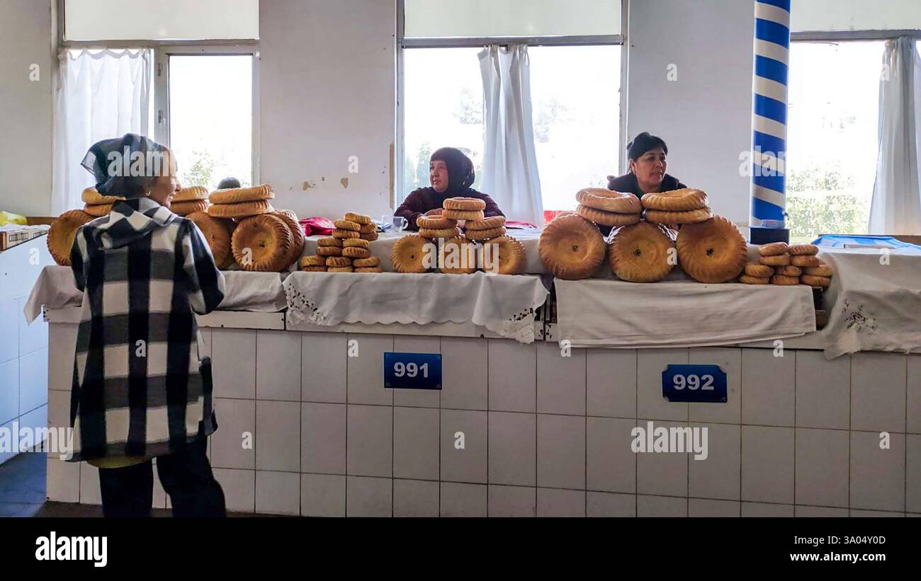 TASCHKENT-OKTOBER, 15: Bilder des täglichen Lebens vom Stadtmarkt, TASCHKENT, USBEKISTAN am OKTOBER 15,2023 Stockfoto