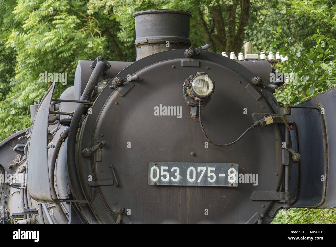 Nahaufnahme der Vorderseite einer schwarzen Dampflokomotive, Bochum, Nordrhein-Westfalen, Deutschland, Europa Stockfoto