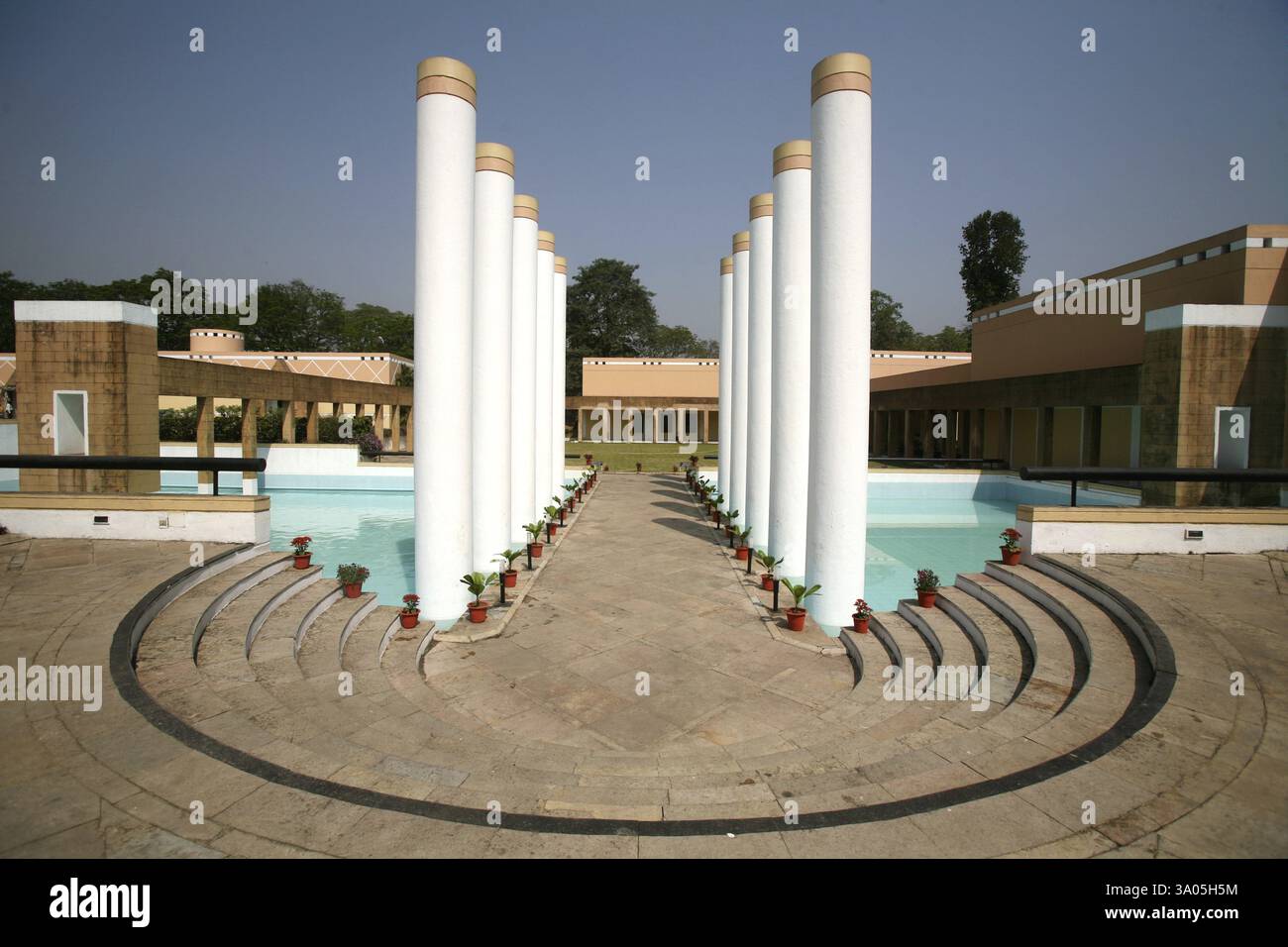 Künstlerisch gestaltetes Rusi Modi Zentrum für Exzellenz im Komplex von Tata Steel in Jamshedpur Tata Nagar, Jharkhand, Indien, Asien Stockfoto