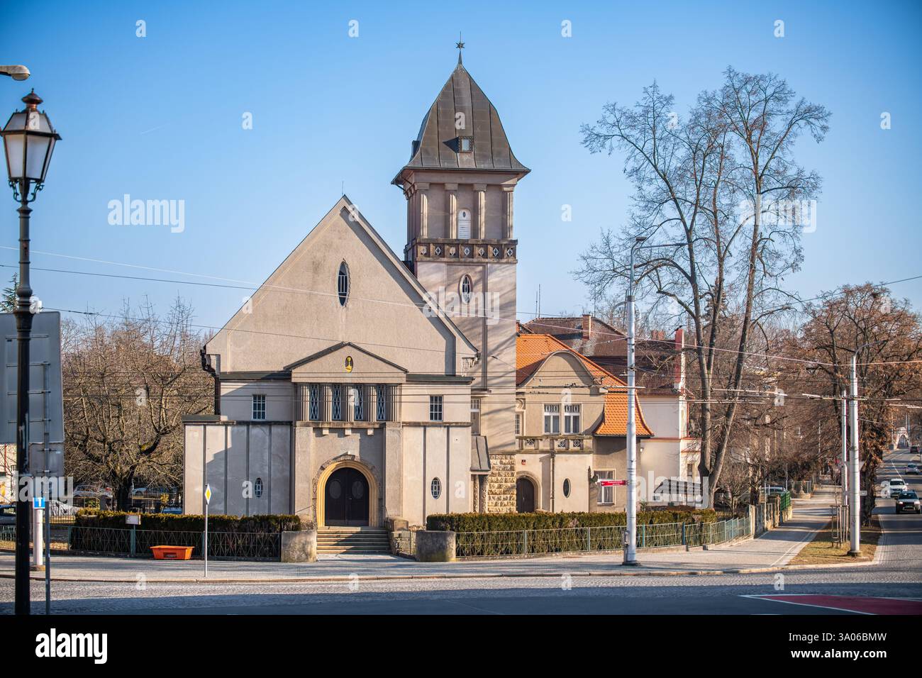 Hradec Králové, Tschechische republik - 20. Februar 2025. Gemeinde der Evangelischen Kirche der Böhmischen Brüder Stockfoto