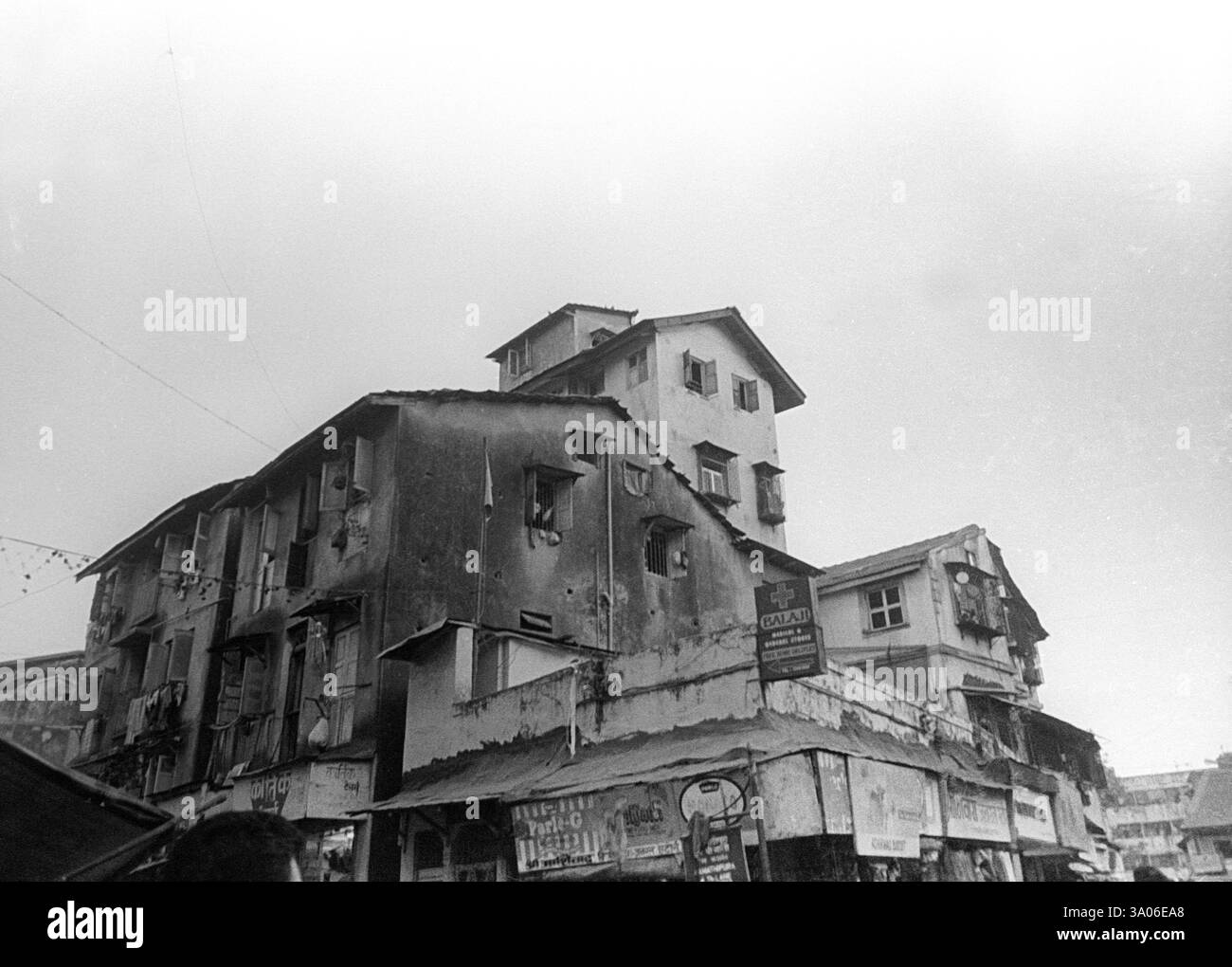 Altes Gebäude in Kamathipura, Bombay Mumbai, Maharashtra, Indien, Asien Stockfoto