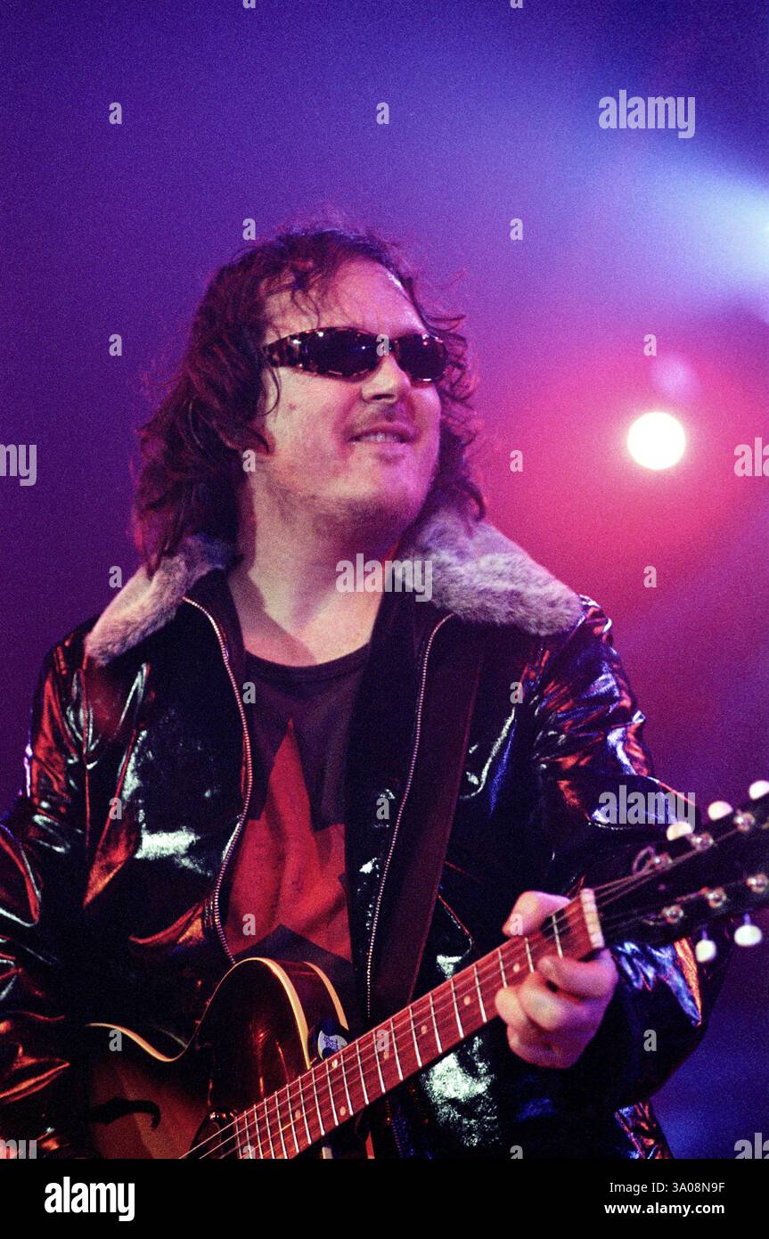 Montichiari (Bs) Italien 13.02.1999: Zucchero Fornaciari, italienischer Sänger, während des Live-Konzerts im Palageorge, Bluesugar World Tour Stockfoto