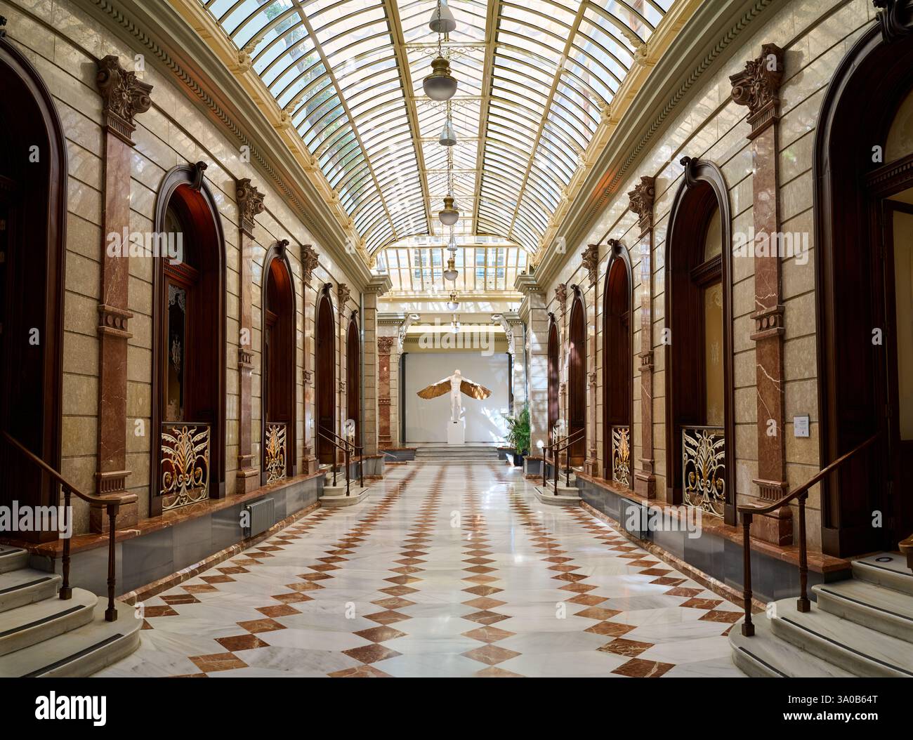 Zentrale Galerie des Kasinos von Murcia, Spanien 07-26-2024 Stockfoto