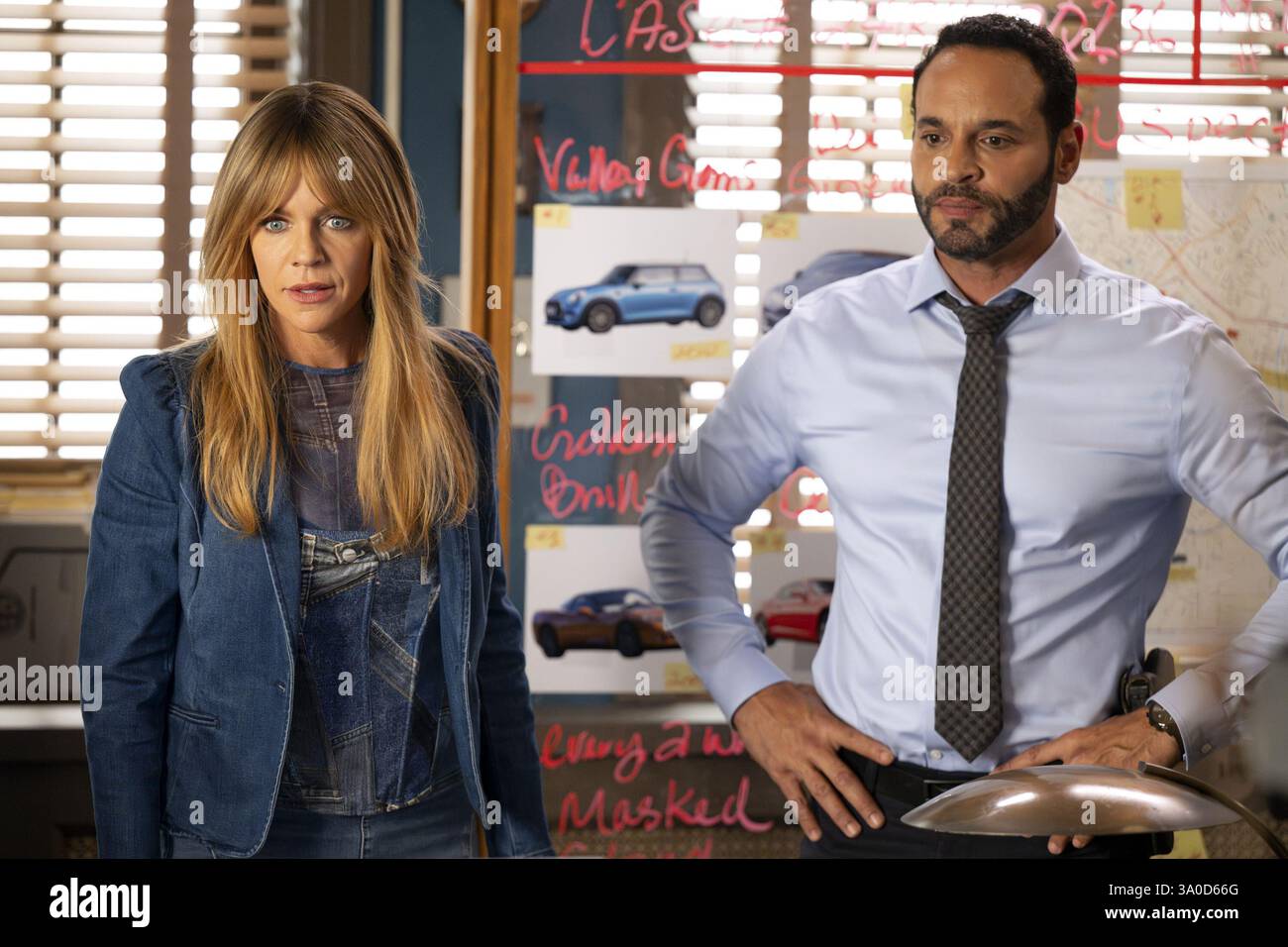 Kaitlin Olson Und Daniel Sunjata Mit Hohem Potenzial Stockfoto