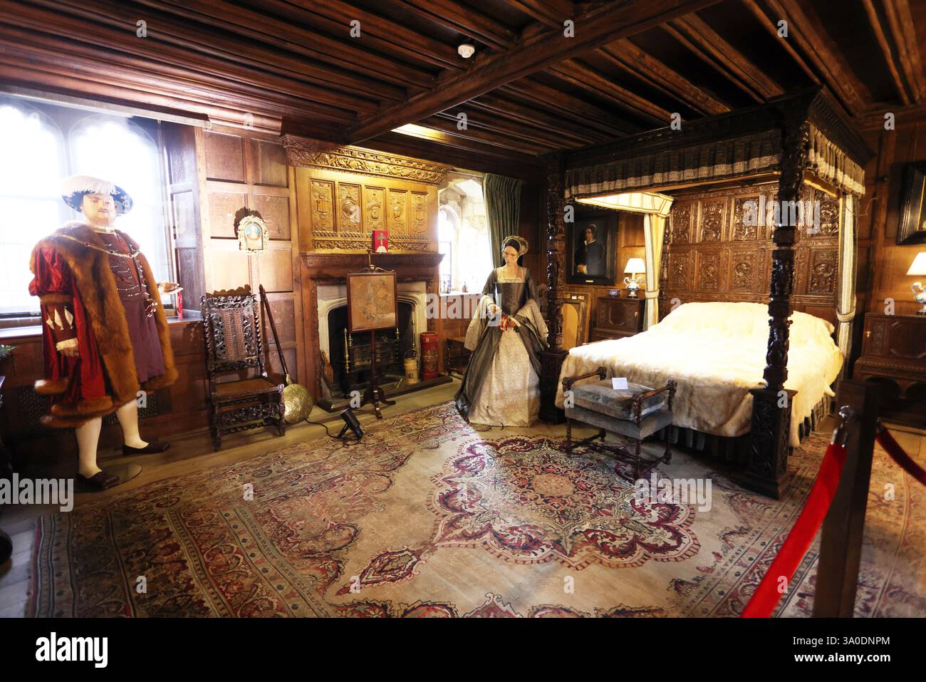 Das Innere des historischen Hever Castle, einst das Zuhause von Anne ...