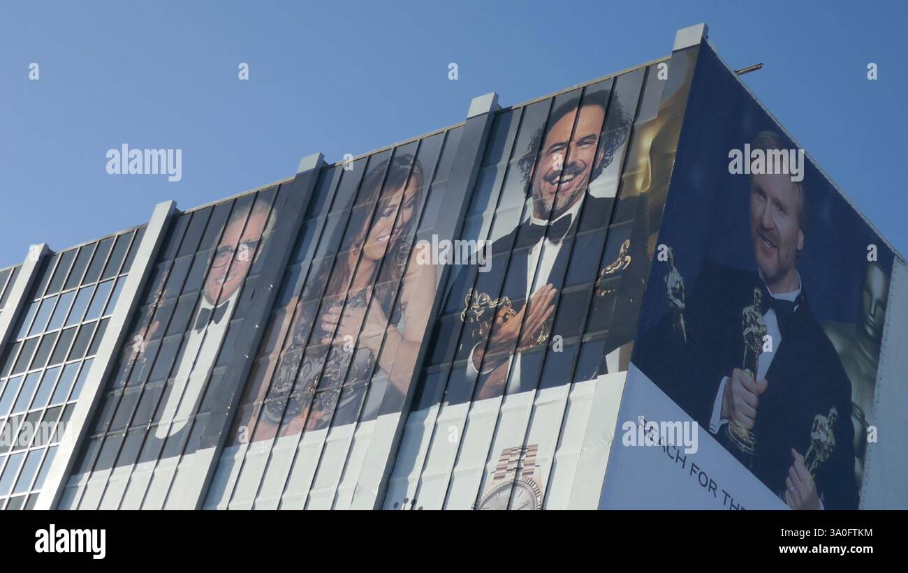 Los Angeles, Kalifornien, USA 3. März 2025 Rolex Uhren Oscars Filme Billboard mit Regisseur James Cameron, Martin Scorsese, Kathryn Bigelow und Alejandro G. I –‡Rrituon am Sunset Blvd am 3. März 2025 in Los Angeles, Kalifornien, USA. Foto: Barry King/Alamy Stock Photo Stockfoto